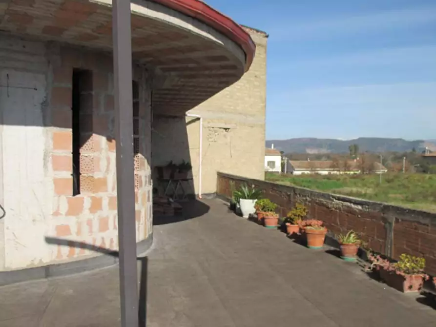 Immagine 4 di Appartamento in vendita  in Via Castagna a Sessa Aurunca