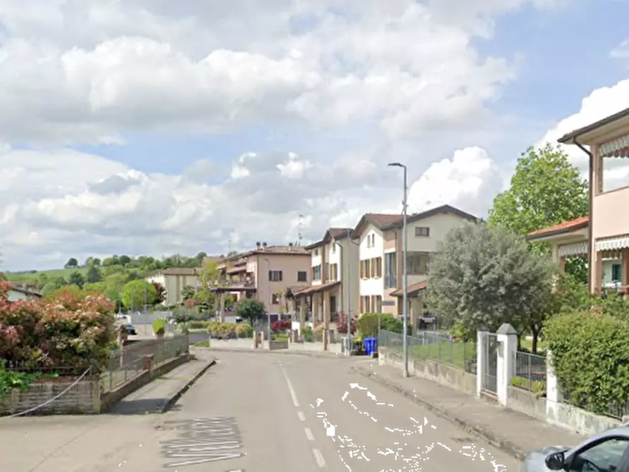 Immagine 4 di Terreno edificabile in vendita  in  Via Matteotti a Medesano