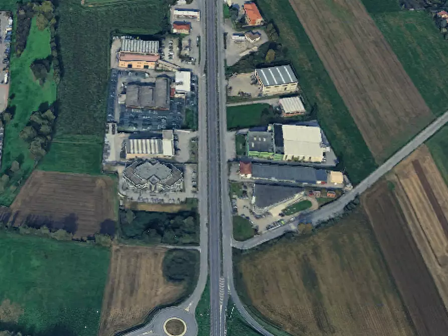 Immagine 11 di Negozio in vendita  in Via Dalmine  a Curno