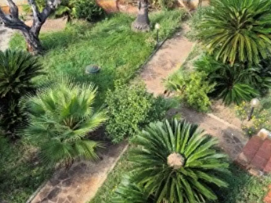 Immagine 3 di Villa in vendita  in Via Scarano a Capua