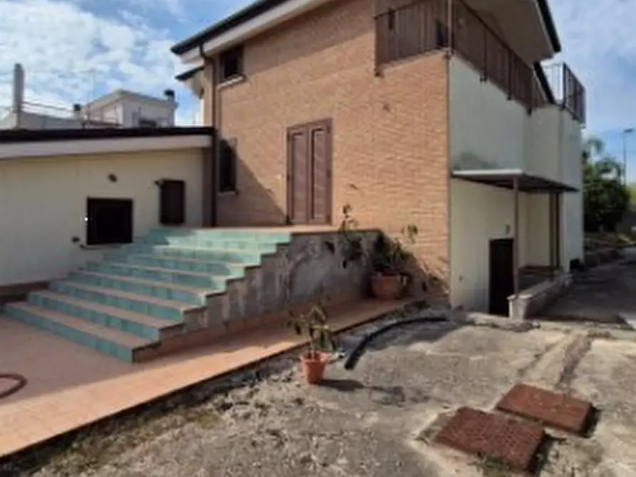 Immagine 11 di Villa in vendita  in Via Scarano a Capua