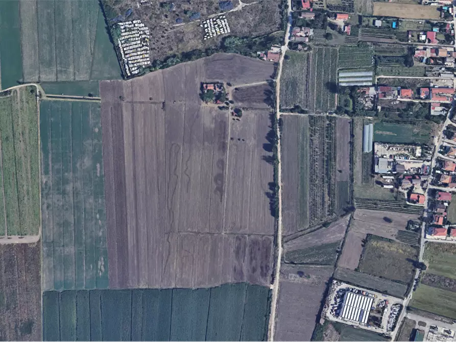 Immagine 15 di Villa in vendita  in Via Scarano a Capua