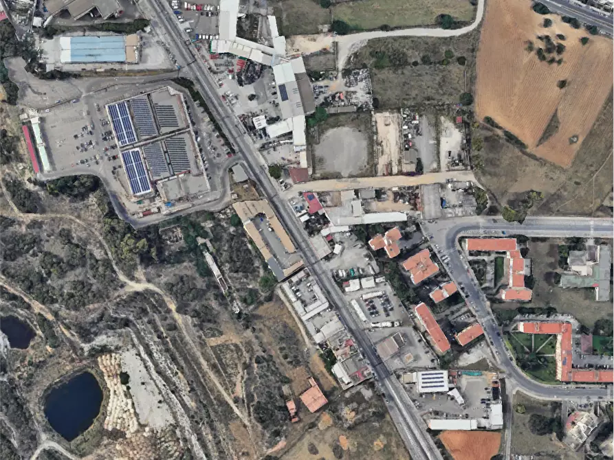 Immagine 4 di Magazzino in vendita  in Viale Monastir a Cagliari