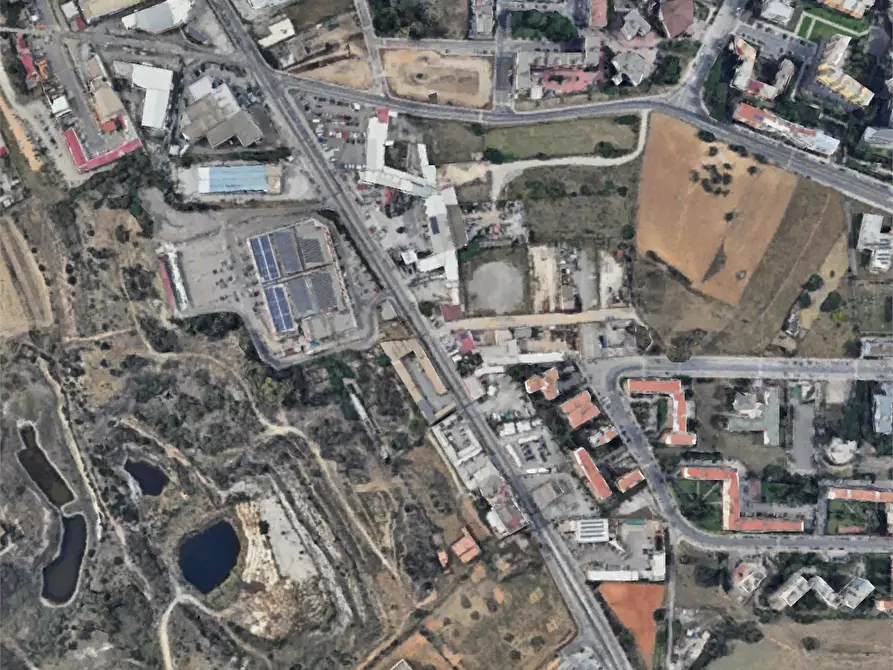 Immagine 3 di Negozio in vendita  in Viale Monastir a Cagliari
