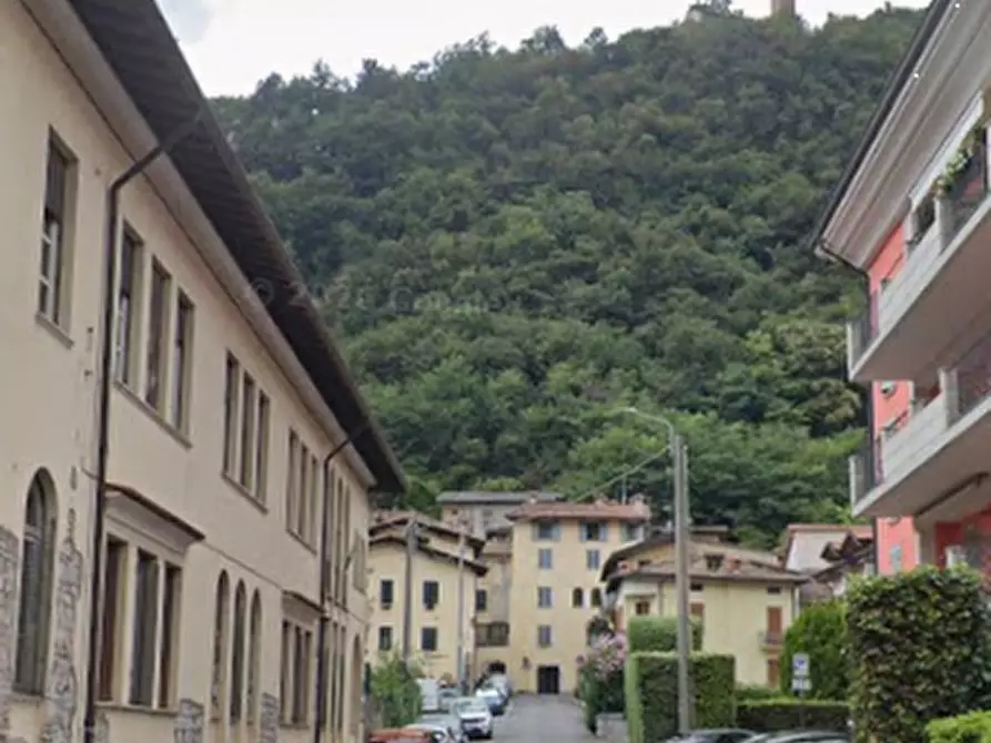 Immagine 5 di Negozio in vendita  in Via Pietro Beretta a Gardone Val Trompia