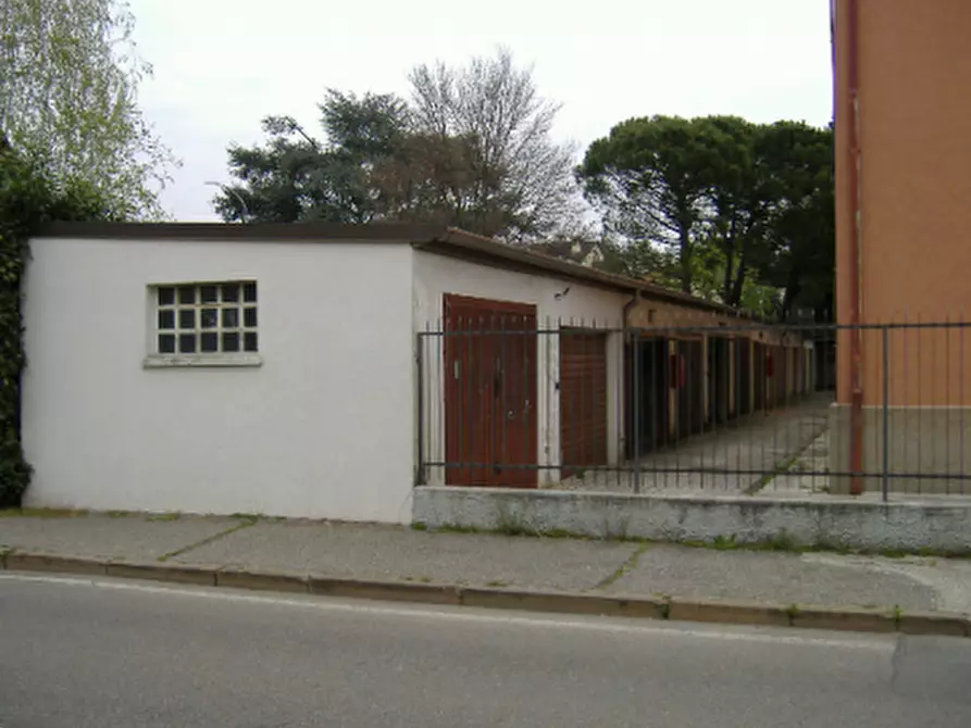 Immagine 10 di Appartamento in vendita  in Via Monte Nero  a Gallarate