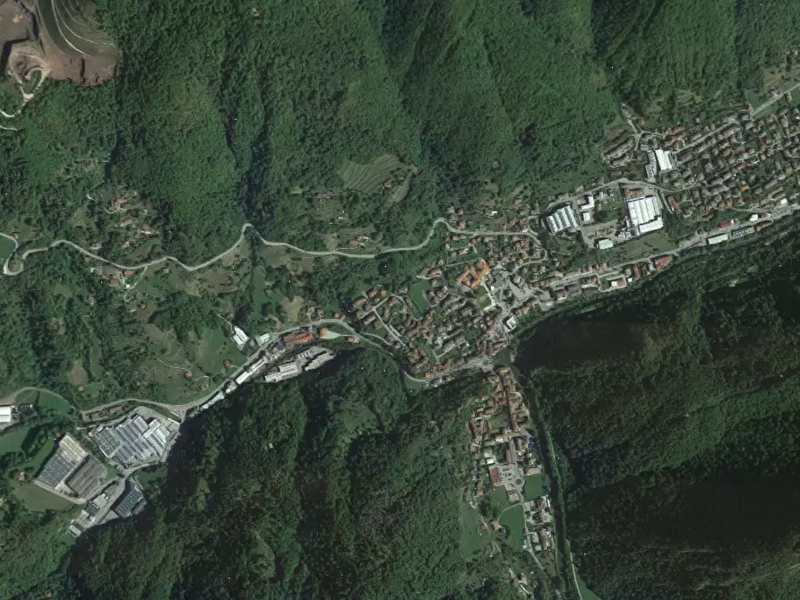 Immagine 17 di Casa indipendente in vendita  in Via Tesolo a Vestone