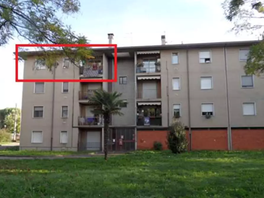 Immagine 1 di Appartamento in vendita  in Via Brembo a Brusaporto