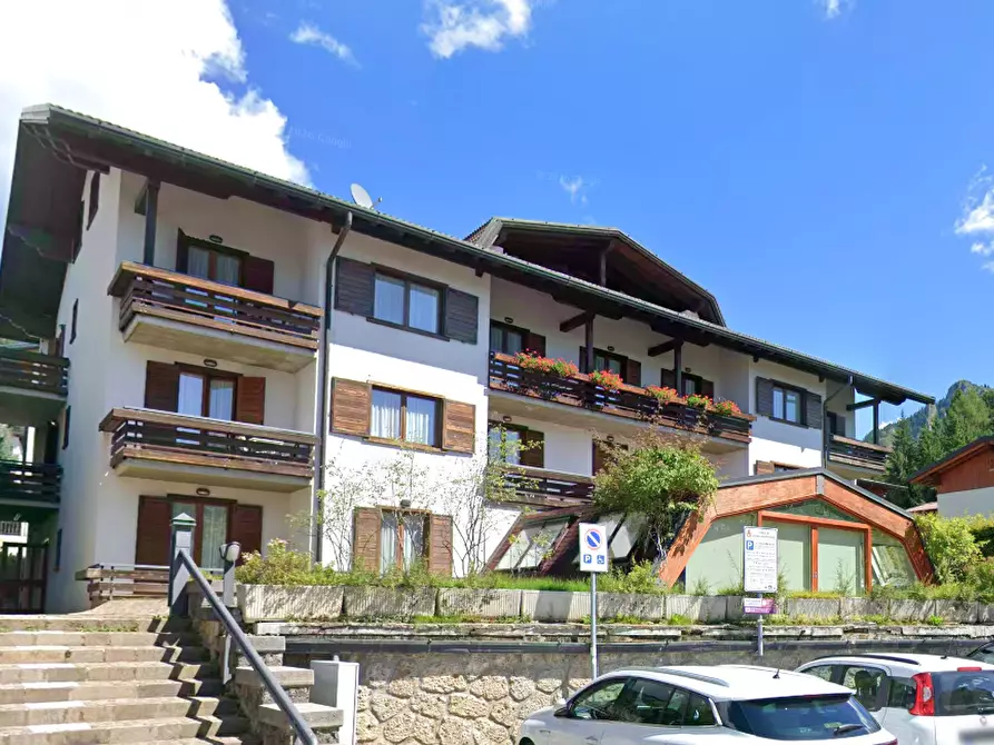 Immagine 8 di Hotel in vendita  in Via Silvio Pellico a Castione Della Presolana