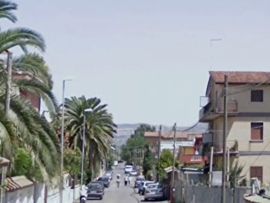 Immagine 10 di Appartamento in vendita  in Via Polverigi a Roma
