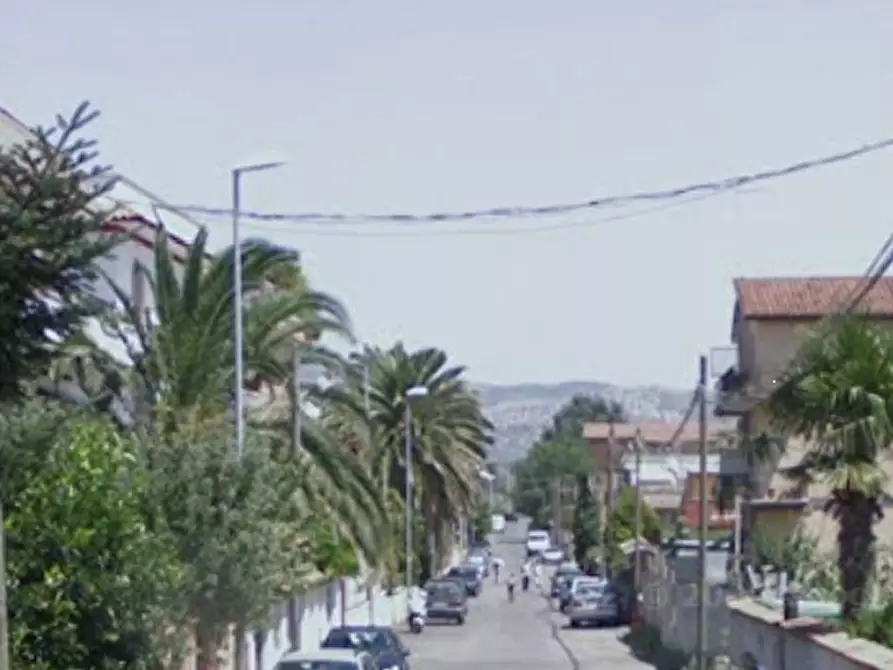 Immagine 12 di Appartamento in vendita  in Via Polverigi a Roma