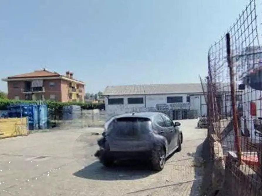 Immagine 2 di Capannone industriale in vendita  in Via Francesco Tensi, a Roma