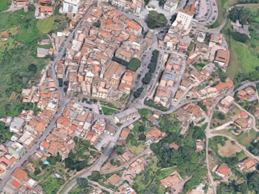 Immagine 3 di Negozio in vendita  in Via Sulpicio Quirinio a Lanuvio
