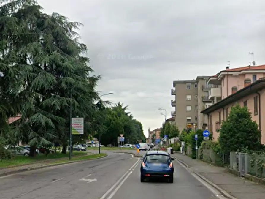 Immagine 4 di Garage in vendita  in Via Milano a Cassano D'adda