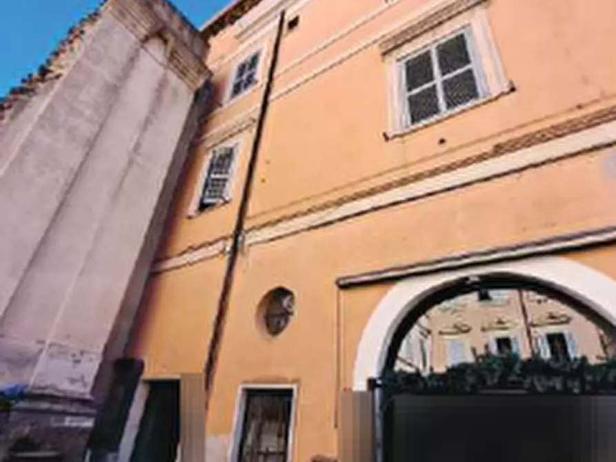 Immagine 1 di Appartamento in vendita  in Piazza Don Filippo Fabrizi   a Genzano Di Roma