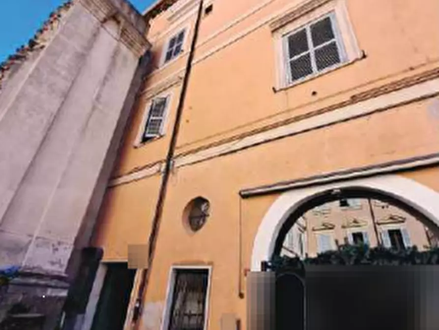 Immagine 4 di Appartamento in vendita  in Piazza Don Filippo Fabrizi   a Genzano Di Roma