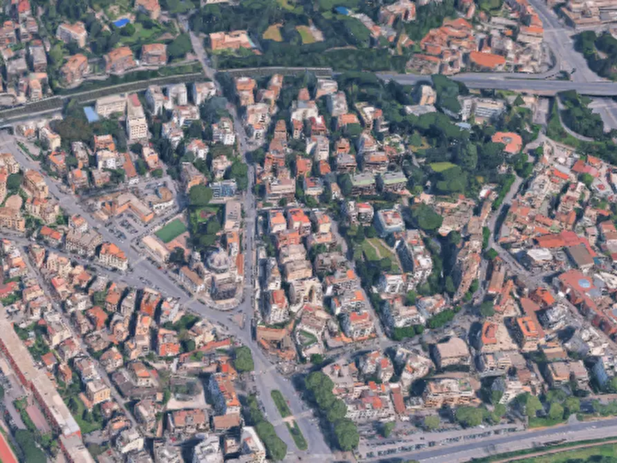 Immagine 2 di Garage in vendita  in Via Nettunense a Anzio