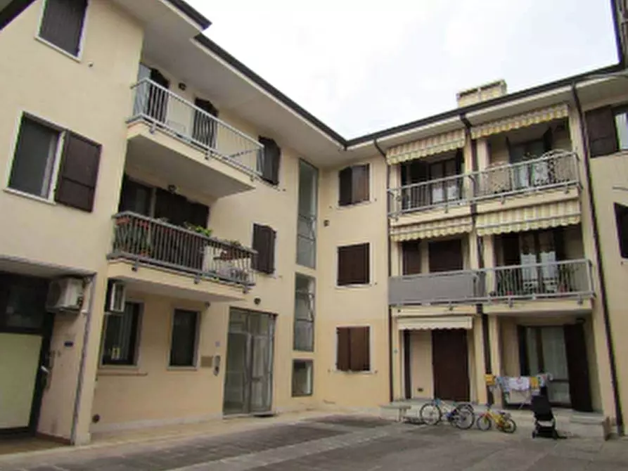 Immagine 9 di Appartamento in vendita  in Via Don Giovanni Battista Tessari a Lavagno