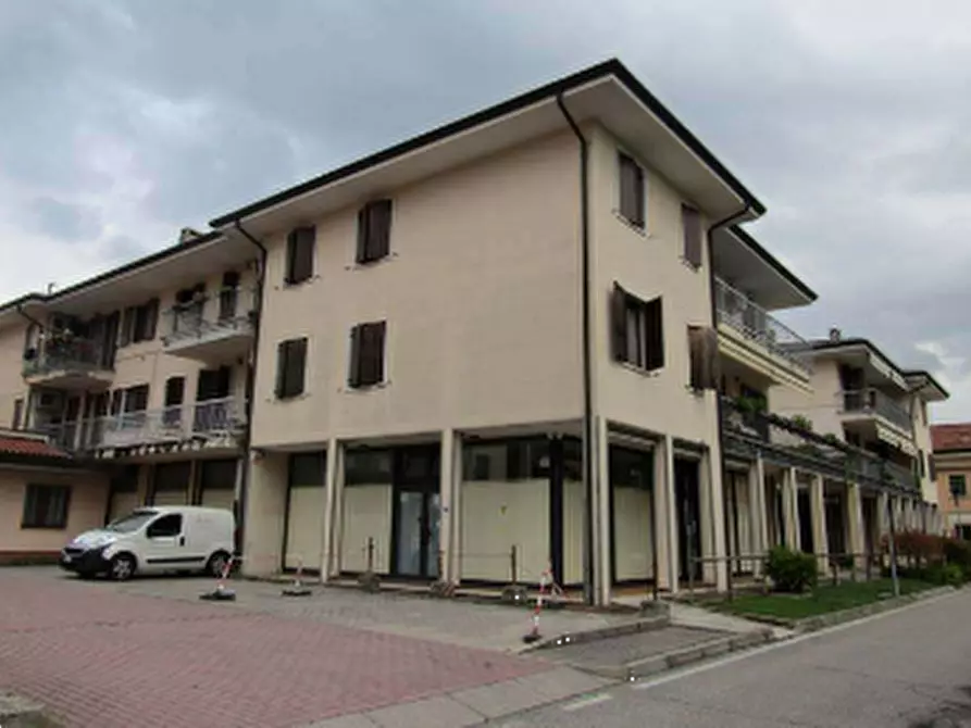 Immagine 11 di Appartamento in vendita  in Via Don Giovanni Battista Tessari a Lavagno