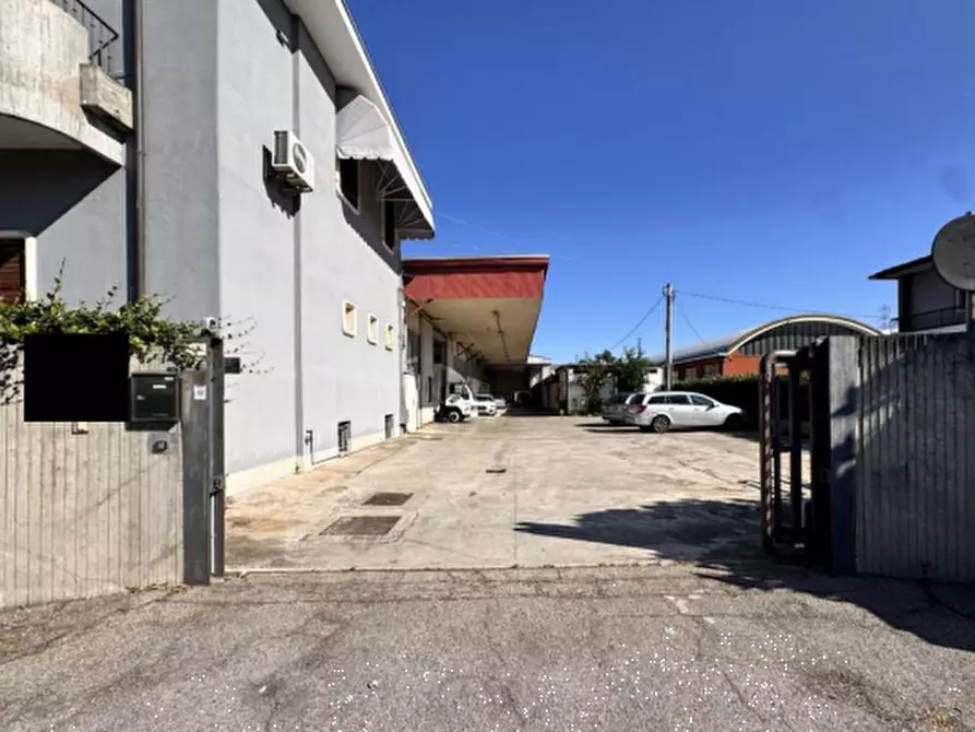 Immagine 3 di Capannone industriale in vendita  in Via Giorgio la Pira a Casaleone