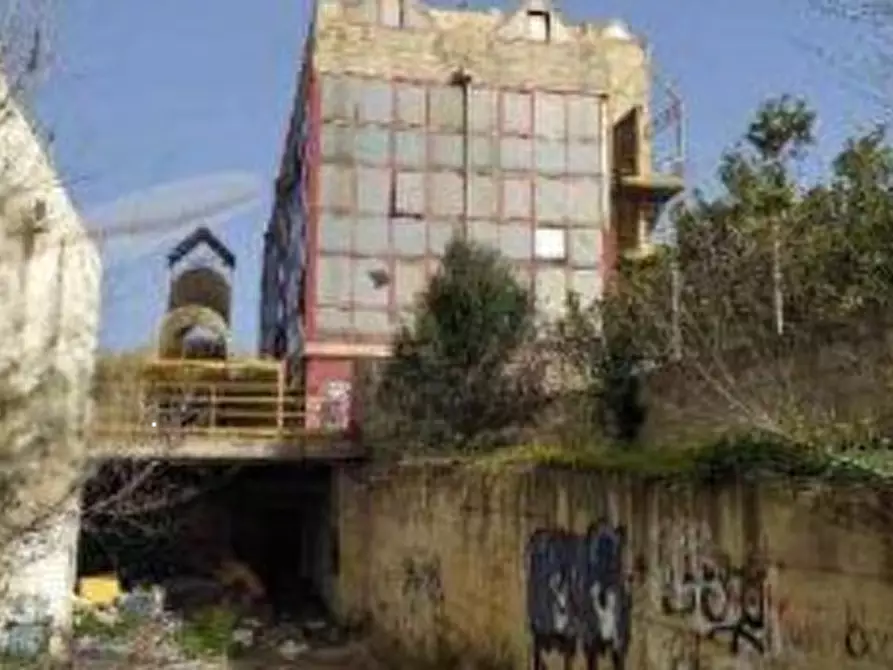 Immagine 4 di Negozio in vendita  in Via Roma a Carbonia