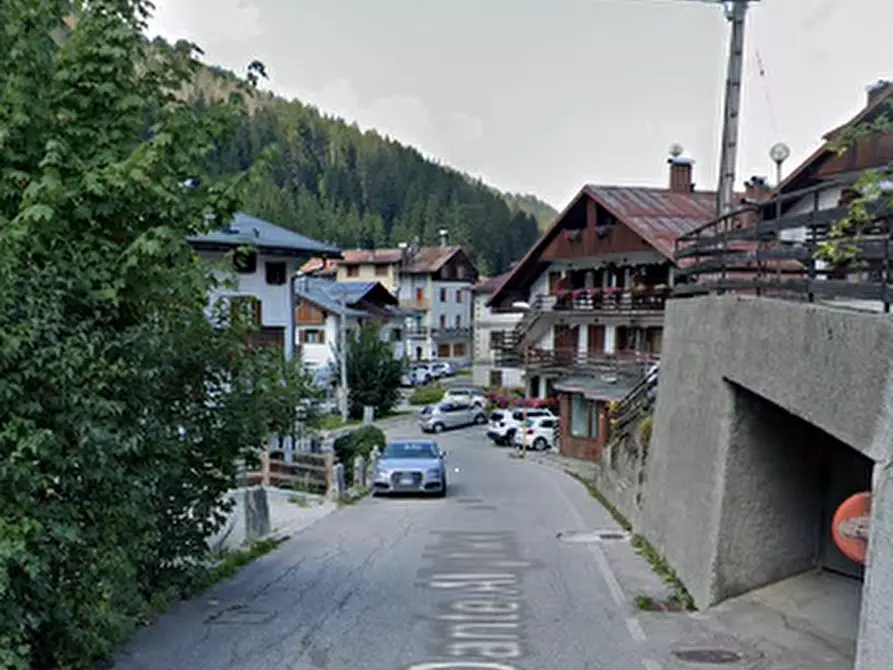 Immagine 7 di Magazzino in vendita  in Via Dante Alighieri a Santo Stefano Di Cadore