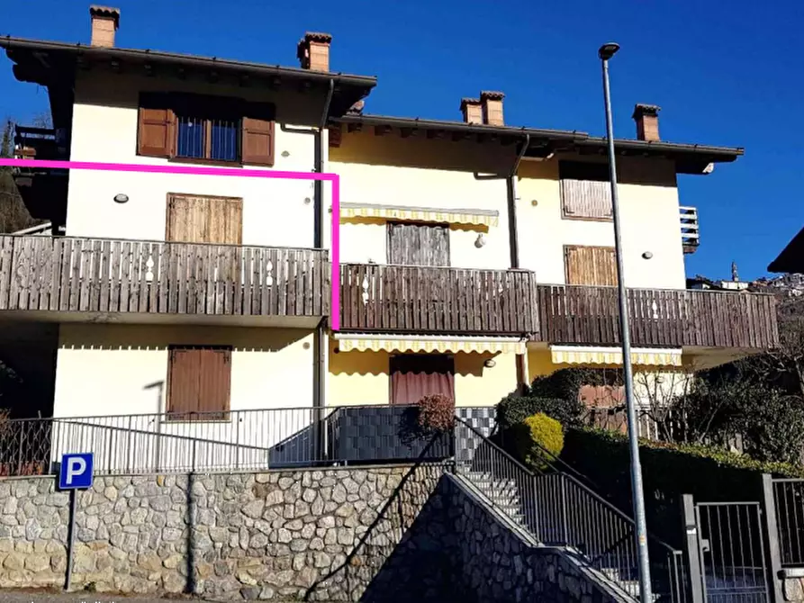 Immagine 1 di Appartamento in vendita  in Via Europa a Costa Di Serina