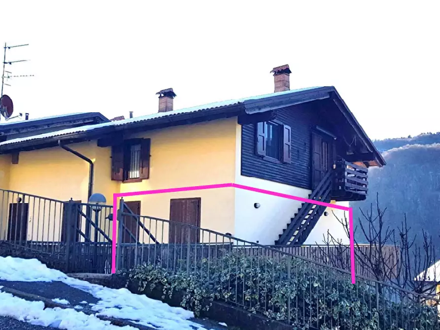 Immagine 3 di Appartamento in vendita  in Via Europa a Costa Di Serina