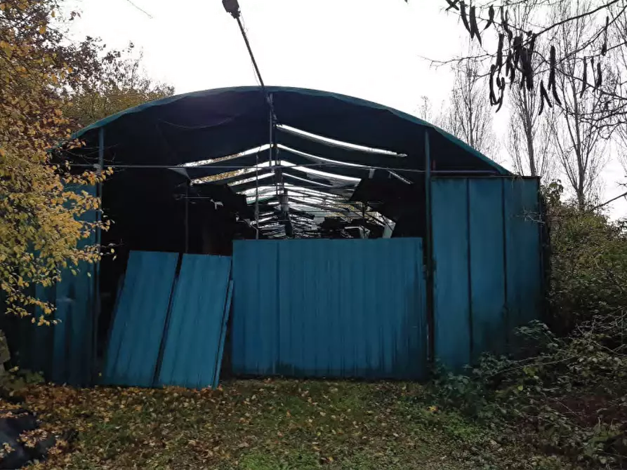 Immagine 15 di Negozio in vendita  in Via Postioma Dei Prai a Castelfranco Veneto