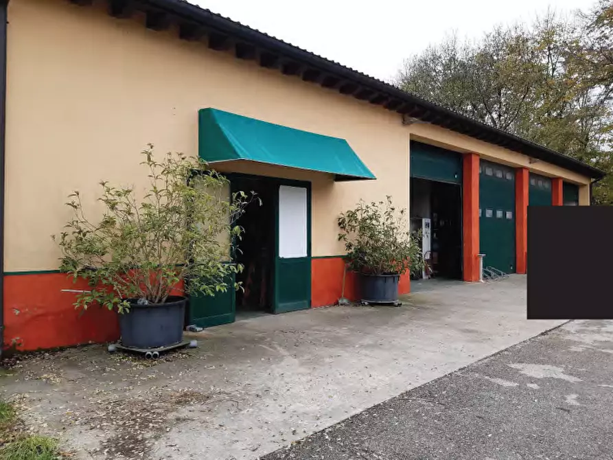 Immagine 17 di Negozio in vendita  in Via Postioma Dei Prai a Castelfranco Veneto