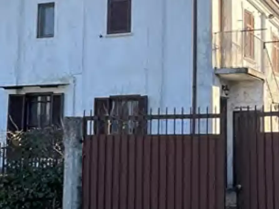 Immagine 4 di Appartamento in vendita  in Via Francesco Baracca a Gambolo'