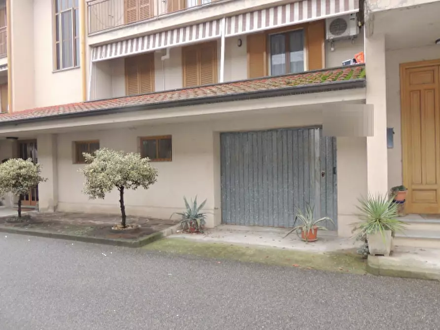 Immagine 6 di Appartamento in vendita  in Via castello a Cozzo