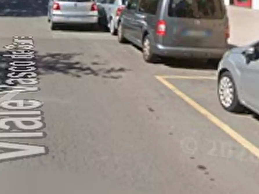 Immagine 8 di Appartamento in vendita  in Viale Vasco de Gama  a Roma