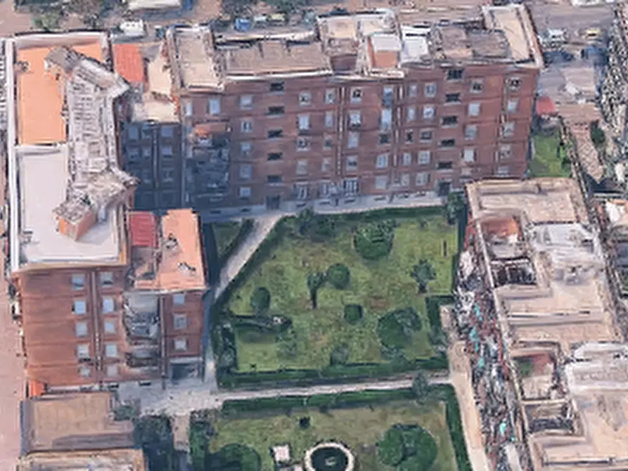 Immagine 17 di Appartamento in vendita  in Viale Vasco de Gama  a Roma