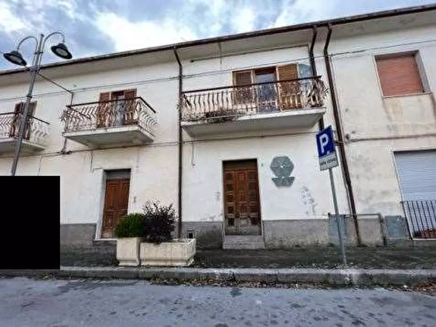 Immagine 1 di Porzione di casa in vendita  in Via Roma a Rocchetta A Volturno