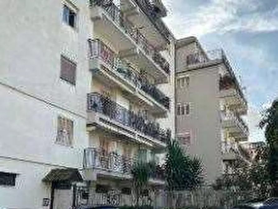 Immagine 2 di Appartamento in vendita  in Vicolo Angelo Scalzone a Caserta