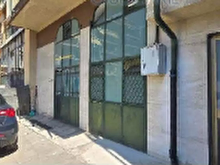 Immagine 3 di Negozio in vendita  in Via Michele Coppino a Cuneo