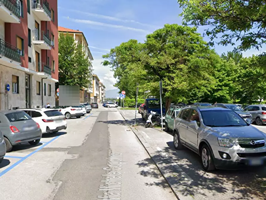 Immagine 5 di Negozio in vendita  in Via Michele Coppino a Cuneo