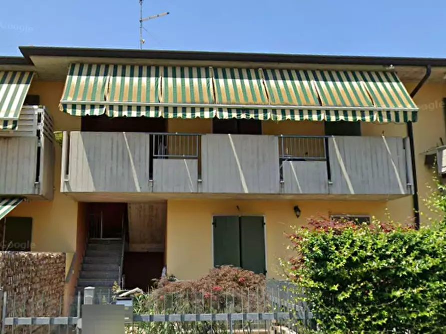 Immagine 6 di Appartamento in vendita  in Via Risorgimento a Castelnuovo Del Garda