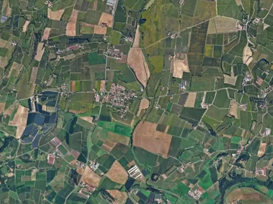 Immagine 12 di Appartamento in vendita  in Via Risorgimento a Castelnuovo Del Garda
