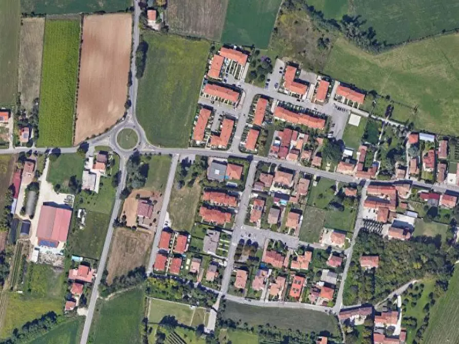 Immagine 13 di Appartamento in vendita  in Via Risorgimento a Castelnuovo Del Garda