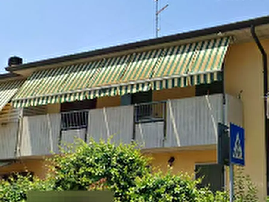 Immagine 18 di Appartamento in vendita  in Via Risorgimento a Castelnuovo Del Garda
