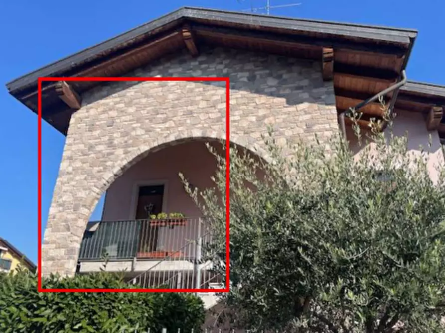 Immagine 1 di Appartamento in vendita  in Via Mazzini a Castelnuovo Del Garda