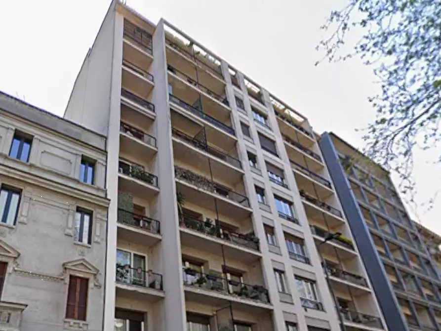 Immagine 12 di Appartamento in vendita  in Viale Argonne a Milano