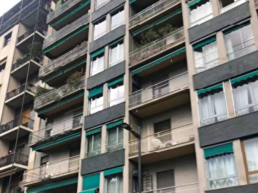 Immagine 7 di Appartamento in vendita  in Corso Sempione a Milano