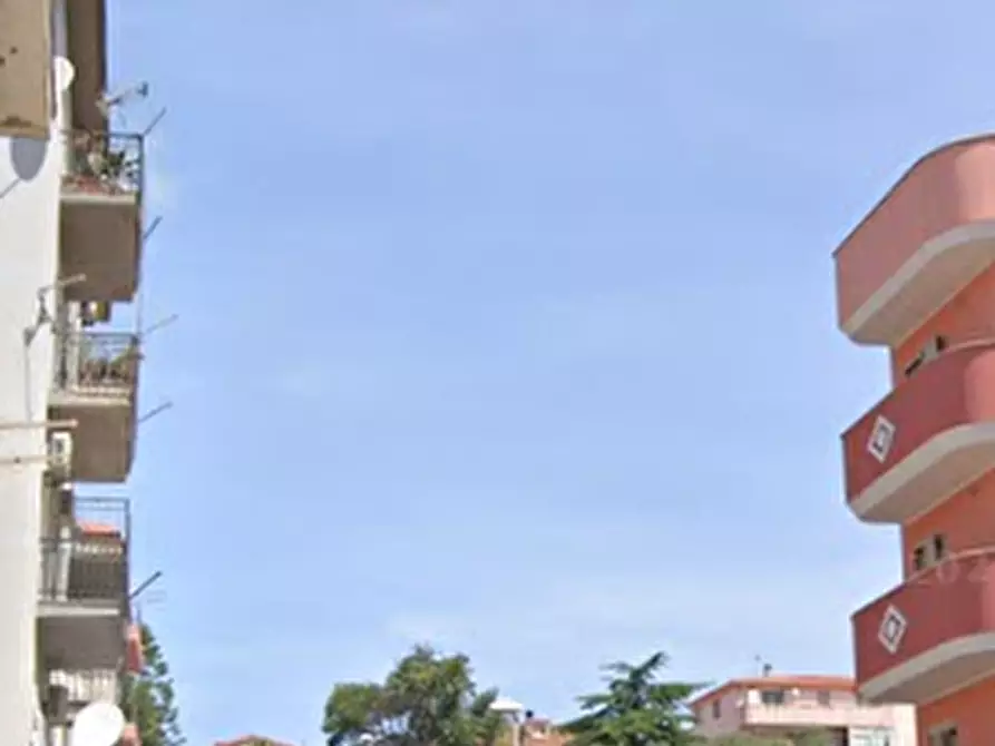 Immagine 9 di Negozio in vendita  in Via Trentino a Iglesias