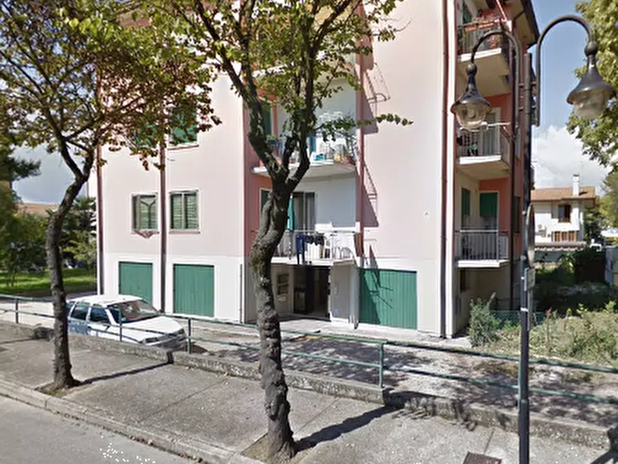 Immagine 9 di Appartamento in vendita  in Via Toscanini a Jesolo
