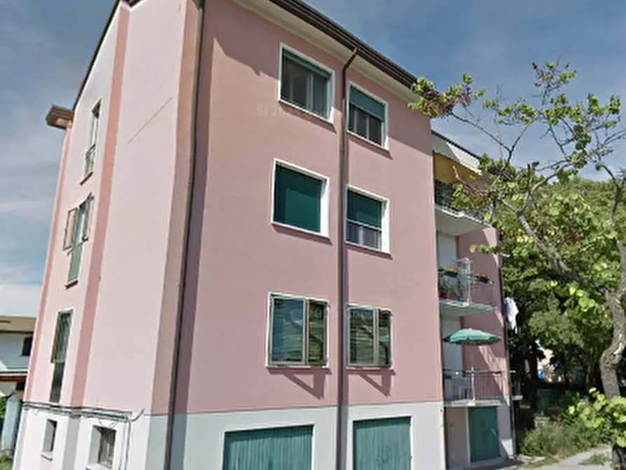 Immagine 14 di Appartamento in vendita  in Via Toscanini a Jesolo