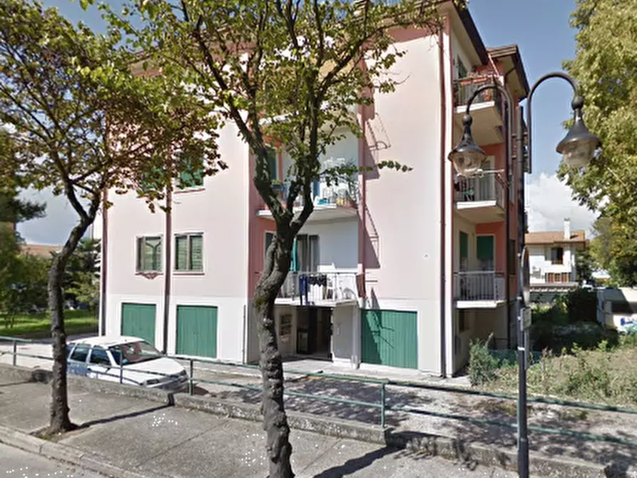 Immagine 15 di Appartamento in vendita  in Via Toscanini a Jesolo