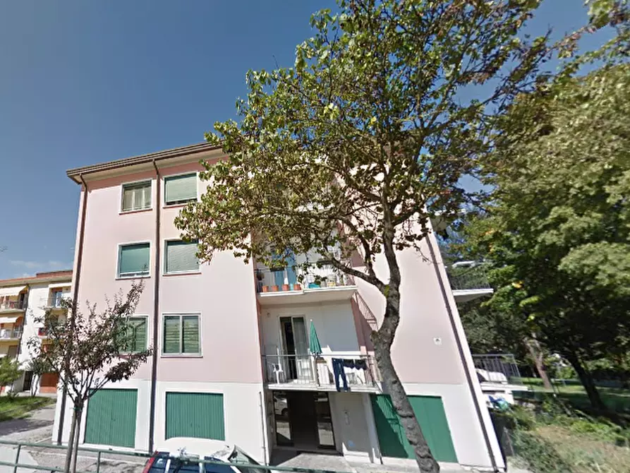 Immagine 2 di Appartamento in vendita  in Via Toscanini a Jesolo